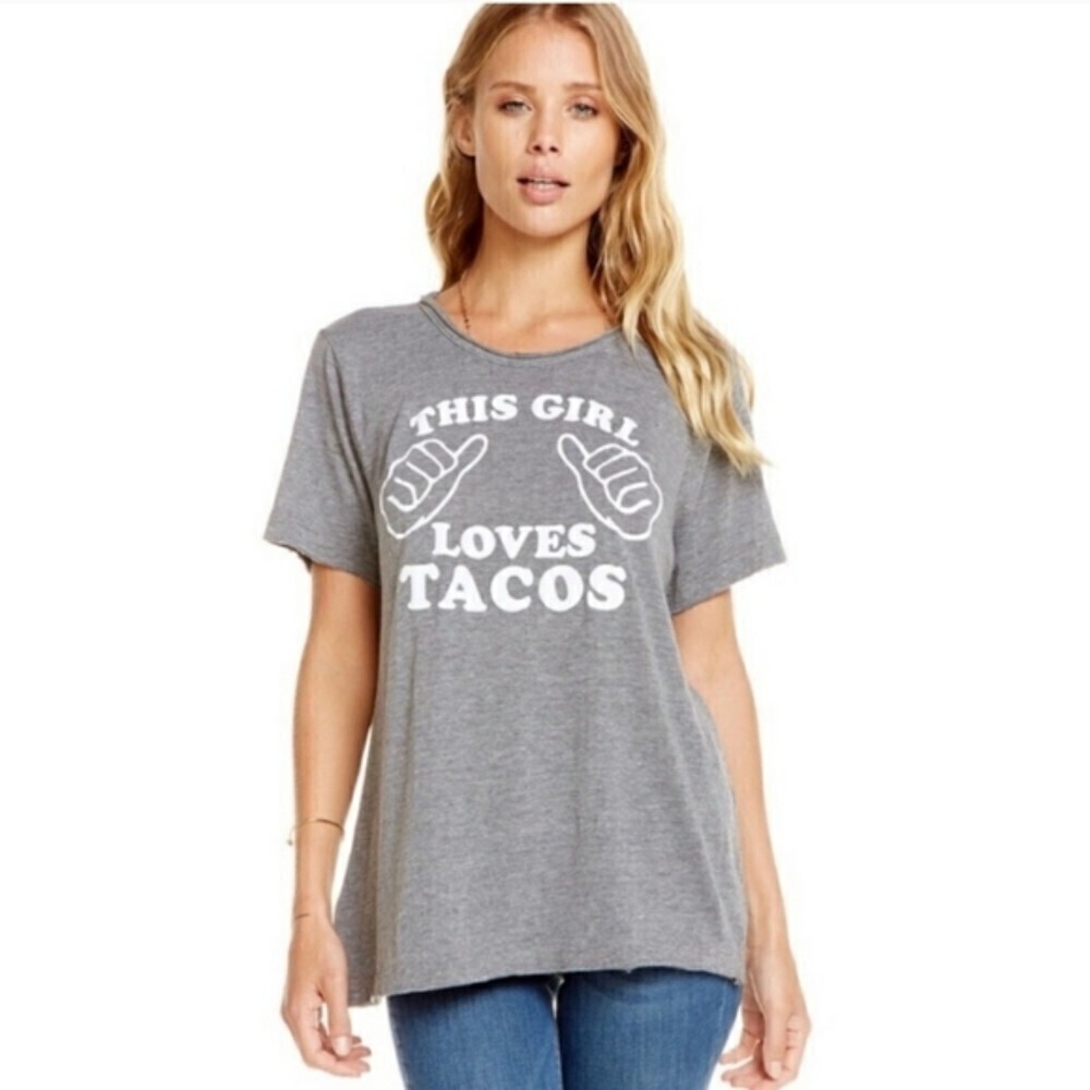 NWT CHASER Gray White This Girl Loves Tacos Graphic Print Raw Hem T-Shirt Medium